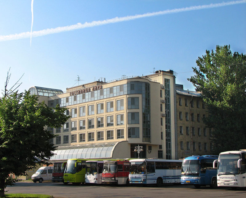 Отель Лира